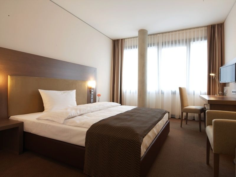 Intercityhotel 4*